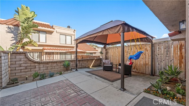 Detail Gallery Image 4 of 23 For 9713 La Jolla #B,  Rancho Cucamonga,  CA 91701 - 2 Beds | 2/1 Baths
