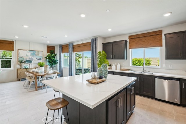 Detail Gallery Image 13 of 36 For 14151 Belica St, Moreno Valley,  CA 92555 - 5 Beds | 3 Baths