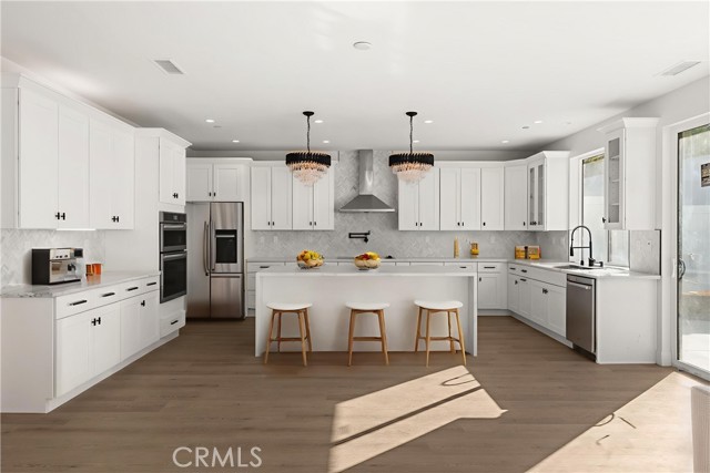 Detail Gallery Image 2 of 27 For 3704 Howe St, Corona,  CA 92881 - 5 Beds | 3/1 Baths