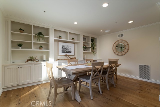 Image 10 of 30 For 132 Esplanade