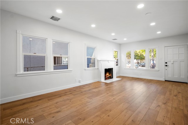 Detail Gallery Image 5 of 50 For 1116 E Doran St, Glendale,  CA 91206 - – Beds | – Baths