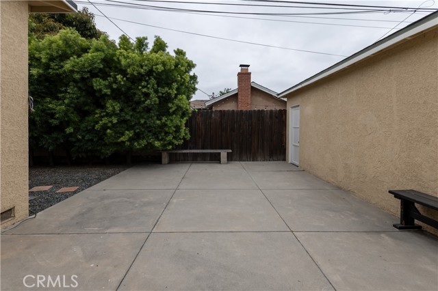 5939 Greentop Street, Lakewood CA: https://media.crmls.org/medias/47e6914a-9e47-4147-9dfa-8fefec4dad57.jpg