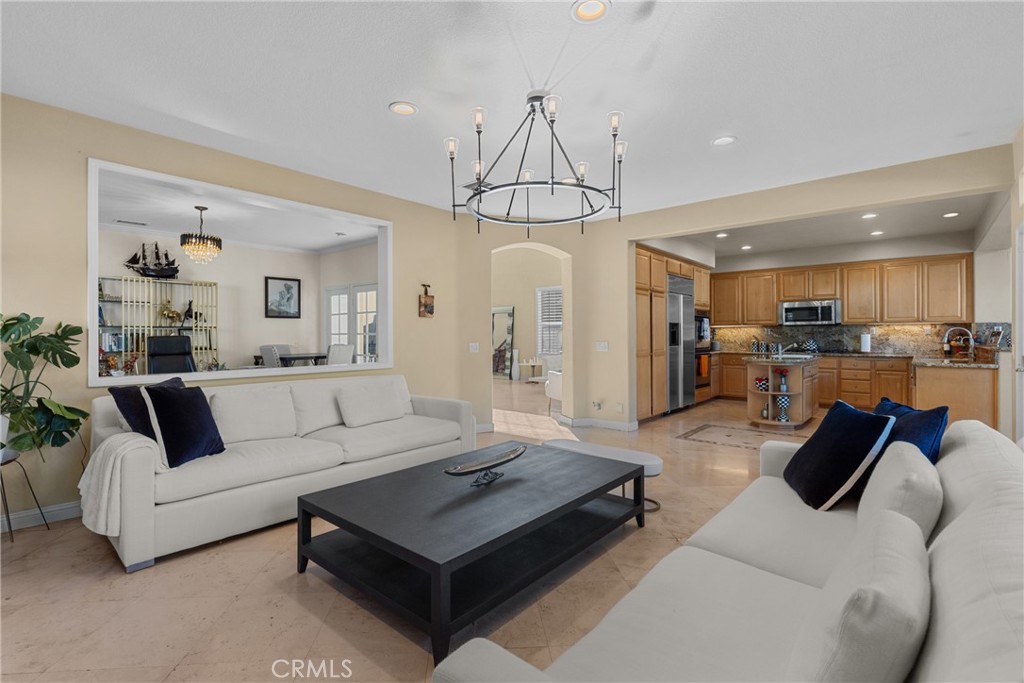 MLS #SR25257183 image #8