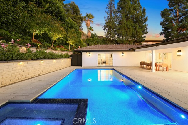 Detail Gallery Image 42 of 71 For 321 Wonderview Dr, Glendale,  CA 91202 - 4 Beds | 3 Baths