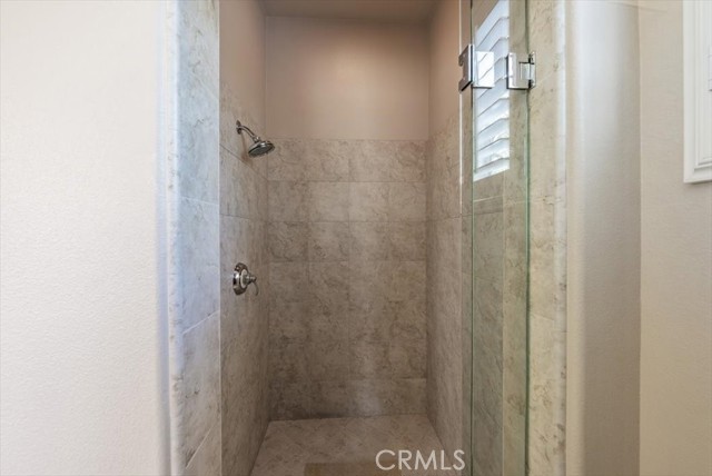 Image 33 of 24 For 1540 Golden Valley Way