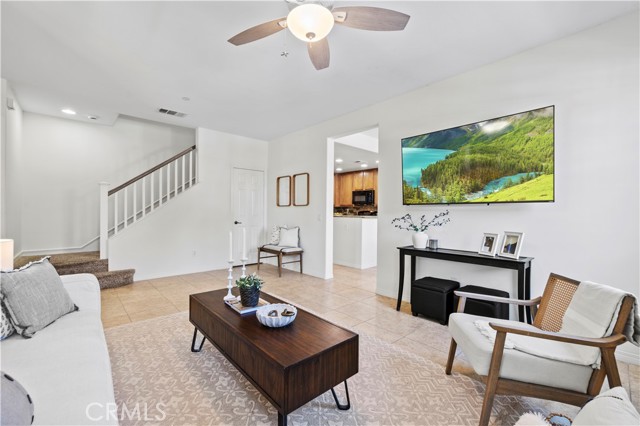 28507 Herrera Street, Valencia CA: https://media.crmls.org/medias/47e7c56b-ee01-4520-8e09-62d1c5dbd394.jpg