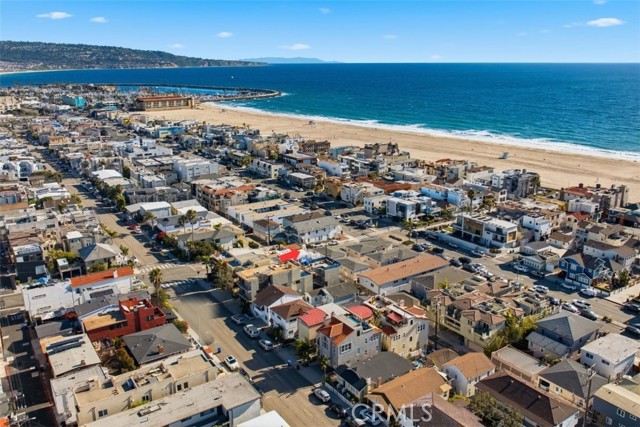608 Palm Drive, Hermosa Beach, California 90254, 2 Bedrooms Bedrooms, ,2 BathroomsBathrooms,Residential,For Sale,Palm,SB26088243