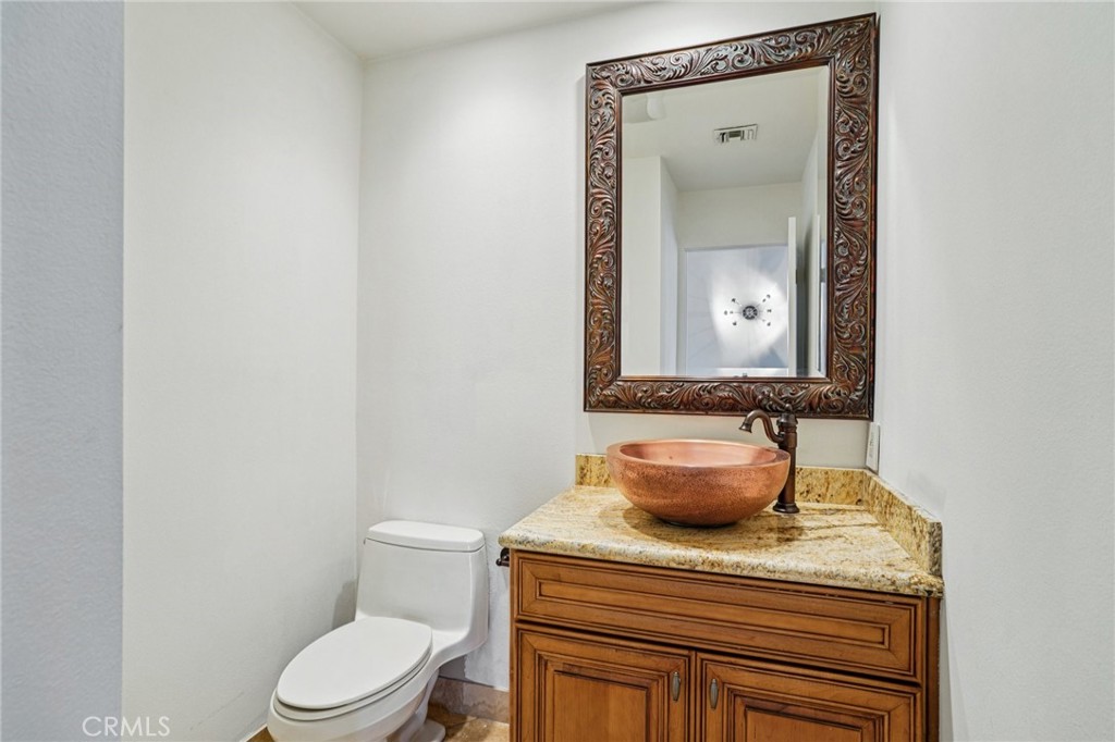 MLS #OC25200796 image #26