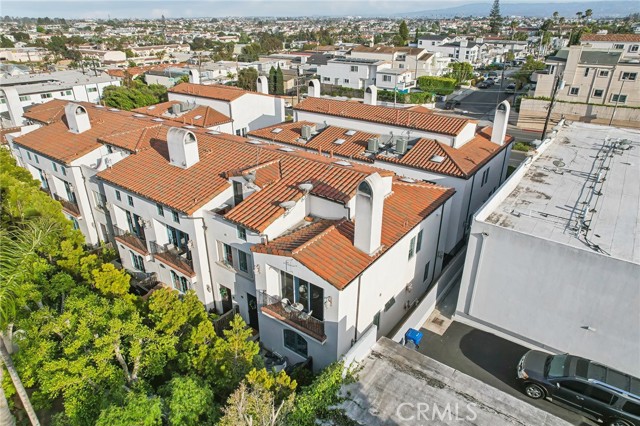 1619 Artesia Boulevard, Manhattan Beach, California 90266, 3 Bedrooms Bedrooms, ,2 BathroomsBathrooms,Residential,Sold,Artesia,SB24123210