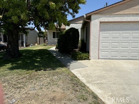 Detail Gallery Image 3 of 43 For 5447 W 141st St, Hawthorne,  CA 90250 - 3 Beds | 2 Baths