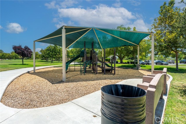 Detail Gallery Image 40 of 40 For 23346 Clearwater Ln, Valencia,  CA 91355 - 4 Beds | 2/1 Baths