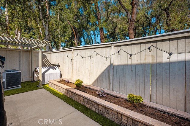 Detail Gallery Image 35 of 40 For 6045 Nantucket, Yorba Linda,  CA 92887 - 2 Beds | 2/1 Baths