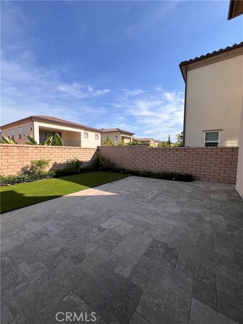 29 Caspian, Lake Forest CA: https://media.crmls.org/medias/47eb6c6d-017b-46e7-beb8-15c70b8da195.jpg