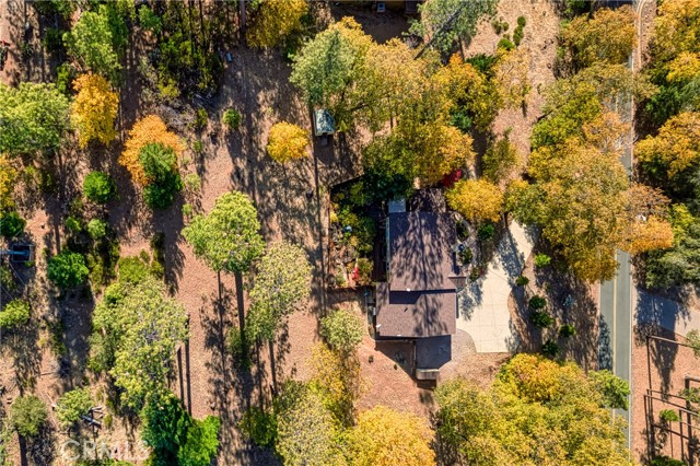 14274 Regina Way, Cobb CA: https://media.crmls.org/medias/47ebc25d-923b-460f-bbb7-775c3eed131a.jpg