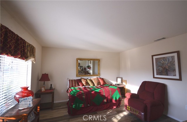27958 Foxfire Street, Menifee CA: https://media.crmls.org/medias/47ebe41f-afd1-4265-b68b-e3d793d22816.jpg