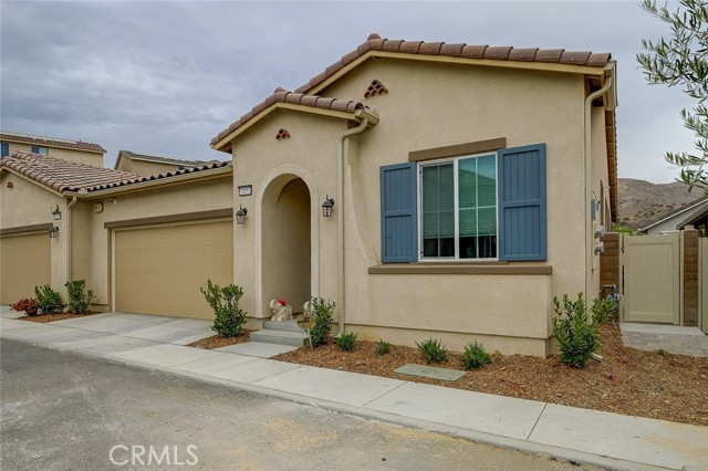 Detail Gallery Image 3 of 26 For 24052 Ashton Rd, Corona,  CA 92883 - 3 Beds | 2 Baths