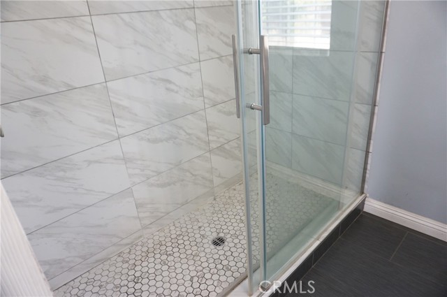 10109 Noble Avenue, Mission Hills (San Fernando) CA: https://media.crmls.org/medias/47ec2b26-ff91-4525-9baa-c434b76e820f.jpg