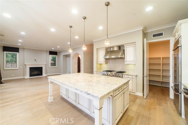 126 Long Fence, Irvine CA: https://media.crmls.org/medias/47ecc1bf-4f03-4f29-97b7-b80ef2751edd.jpg
