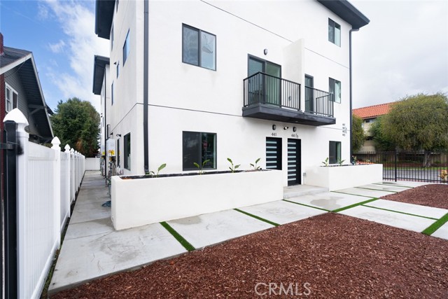 Detail Gallery Image 9 of 42 For 443 N Harvard Bld, Los Angeles,  CA 90004 - 3 Beds | 3 Baths