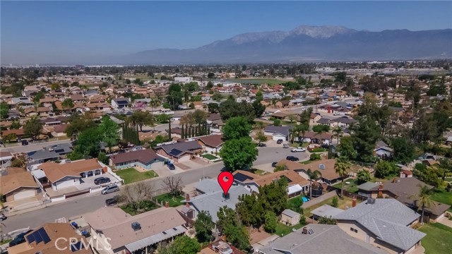 9945 Date Street, Fontana CA: https://media.crmls.org/medias/47edcc69-cafe-4661-9ce7-7a25a0272b35.jpg