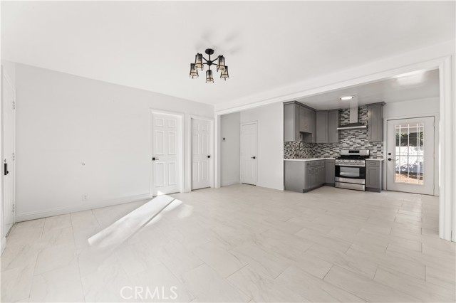 14592 Lyle Street, Sylmar CA: https://media.crmls.org/medias/47ede8ac-bc38-4bac-87b0-099fcffef159.jpg