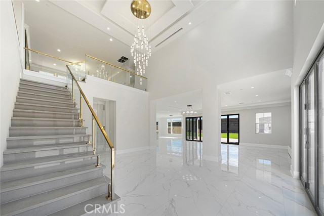 Detail Gallery Image 4 of 13 For 13705 Copley Dr, Rancho Cucamonga,  CA 91739 - 5 Beds | 5/1 Baths