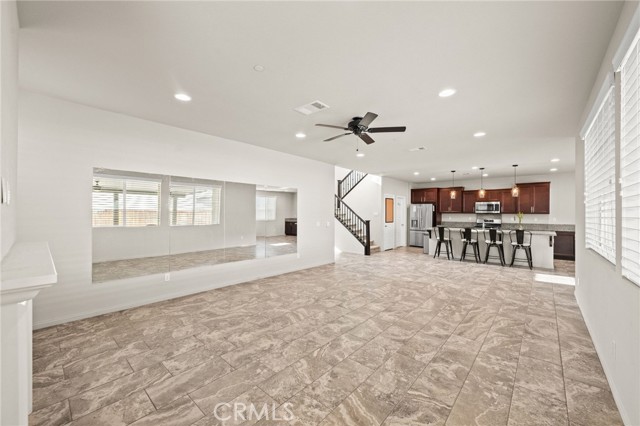 Detail Gallery Image 18 of 52 For 26535 Emperor Rd, Menifee,  CA 92585 - 5 Beds | 3 Baths