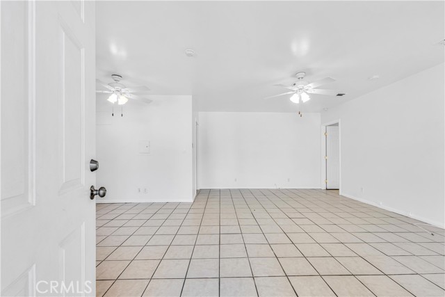 6350 Costello Avenue, Valley Glen CA: https://media.crmls.org/medias/47ef50df-bd8a-49dc-ba70-67bdf3f038b5.jpg