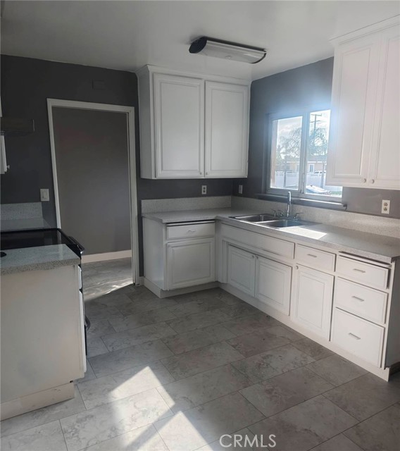 Detail Gallery Image 3 of 13 For 5420 Fauna St, Montclair,  CA 91763 - 3 Beds | 2 Baths