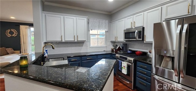 Detail Gallery Image 5 of 22 For 8692 9th #19,  Rancho Cucamonga,  CA 91730 - 3 Beds | 2/1 Baths