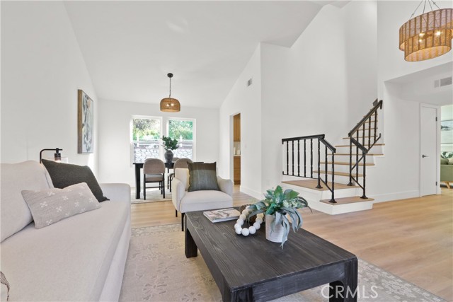 Detail Gallery Image 6 of 22 For 22132 Bellcroft, Lake Forest,  CA 92630 - 4 Beds | 2/1 Baths