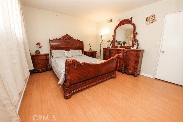 Detail Gallery Image 16 of 34 For 17053 Roscoe Bld #1,  Northridge,  CA 91325 - 2 Beds | 2 Baths