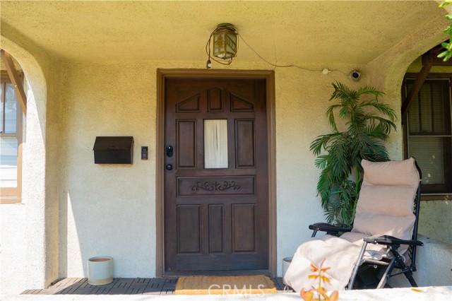 7319 Owensmouth Avenue, Canoga Park CA: https://media.crmls.org/medias/47f03193-6299-40b4-a4d1-1822cb469f91.jpg