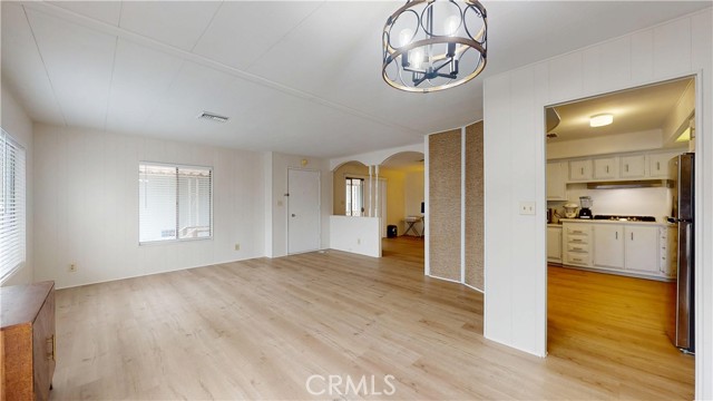 Detail Gallery Image 10 of 36 For 3595 Santa Fe Ave #73,  Long Beach,  CA 90810 - 2 Beds | 2 Baths