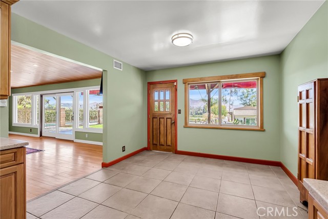 2886 Mcallister Street, Riverside CA: https://media.crmls.org/medias/47f1159d-07e4-4e23-8226-4942c11f0f60.jpg