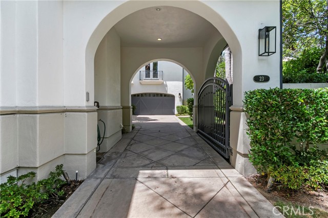 Detail Gallery Image 49 of 54 For 23 Boardwalk, Newport Beach,  CA 92660 - 6 Beds | 4/2 Baths