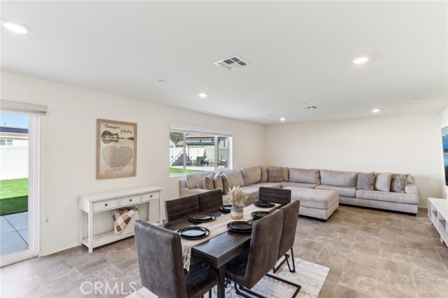 Detail Gallery Image 7 of 36 For 29586 Bisbee Ct, Winchester,  CA 92596 - 5 Beds | 3 Baths