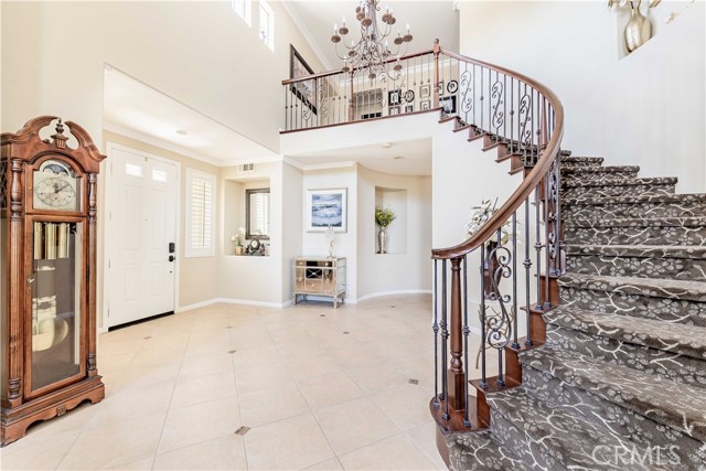 8656 Calle Canon Road, Corona CA: https://media.crmls.org/medias/47f2329e-5ac9-4de0-8013-9e622ebe9f75.jpg
