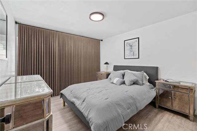 1001 W Macarthur Boulevard, Santa Ana CA: https://media.crmls.org/medias/47f2721b-c933-4032-8f50-183f485fb7b5.jpg