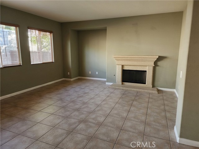 Detail Gallery Image 12 of 43 For 35978 Meriwether Way, Murrieta,  CA 92562 - 6 Beds | 3 Baths