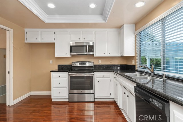 Detail Gallery Image 12 of 44 For 3902 Cedron St, Irvine,  CA 92606 - 4 Beds | 2/1 Baths