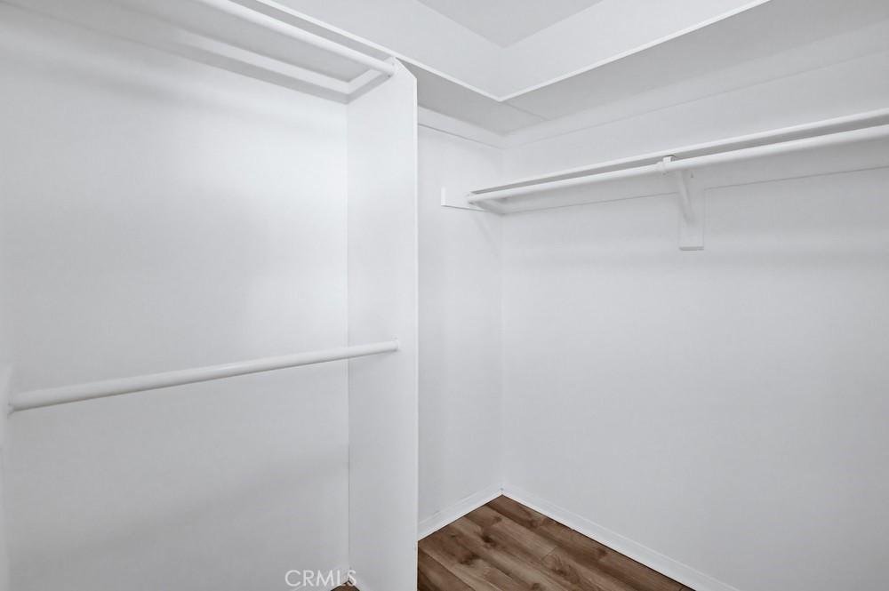 https://media.crmls.org/medias/47f2eb12-e3e4-46ec-976a-a0cbd2b2de3d.jpg?preset=X-Large