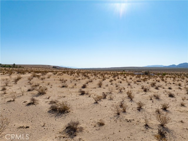 Detail Gallery Image 13 of 25 For 69050 Emerald St, Twentynine Palms,  CA 92277 - – Beds | – Baths