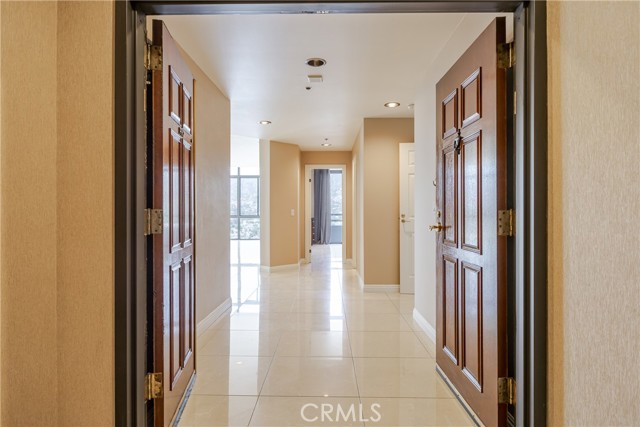 343 Pioneer Drive, Glendale CA: https://media.crmls.org/medias/47f3eabd-d196-4b25-b0cb-8b372adb7d43.jpg