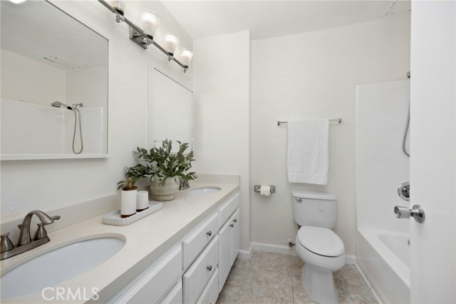 Detail Gallery Image 18 of 27 For 222 S Catalina Ave #8,  Pasadena,  CA 91106 - 3 Beds | 3/1 Baths