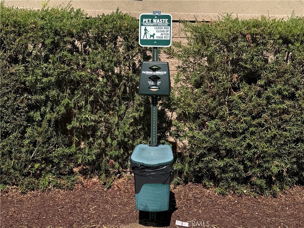 https://media.crmls.org/medias/47f4db23-5352-4f1b-9f5d-e105c7f866c3.jpg?preset=X-Large