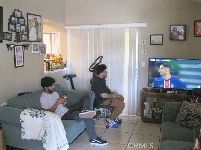 235 E 7th Street, San Jacinto CA: https://media.crmls.org/medias/47f509a5-d5fb-4c12-8a35-62cd8a3bc0d5.jpg