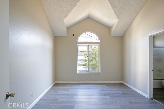 Detail Gallery Image 11 of 25 For 260 Victoria St #32,  Costa Mesa,  CA 92627 - 2 Beds | 2/1 Baths