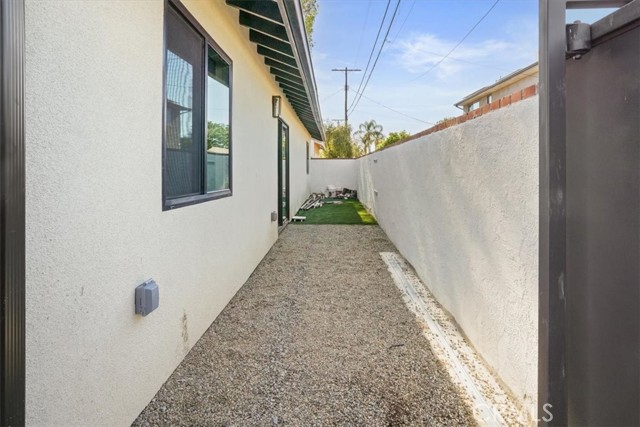 Detail Gallery Image 59 of 68 For 16101 Lassen St, North Hills,  CA 91343 - 3 Beds | 2 Baths