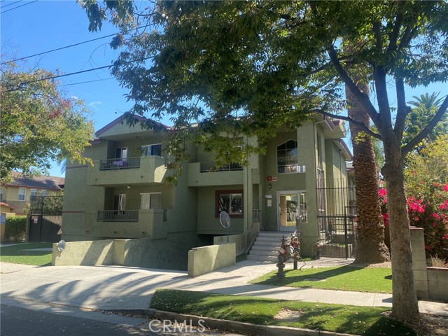 372 E Ashtabula St #204, Pasadena, CA 91104